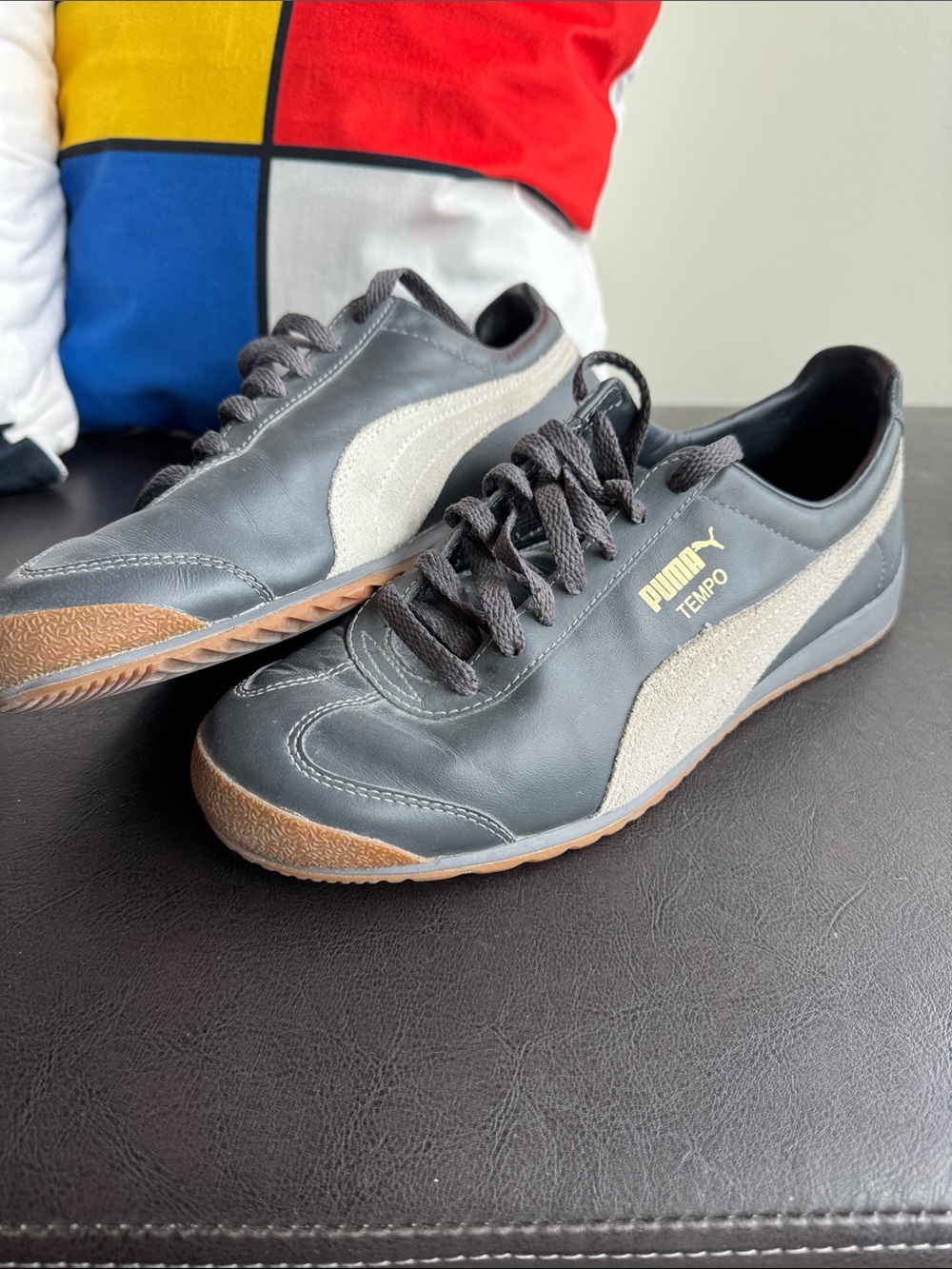 MAKE OFFER! Men's 9.5US Puma Tempo Shoes Sneakers in Gray & White
